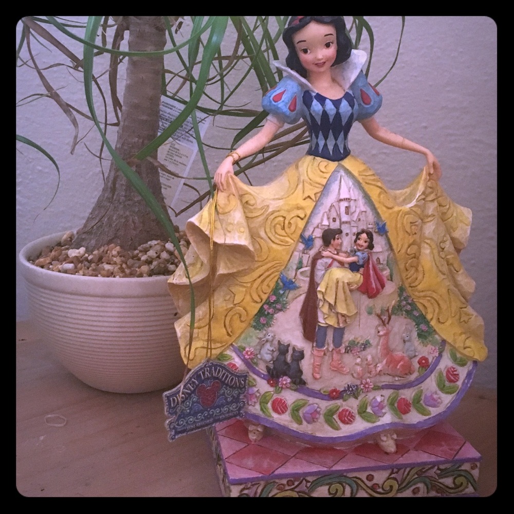 Jim Shore Heartwood Enesco Disney Collection